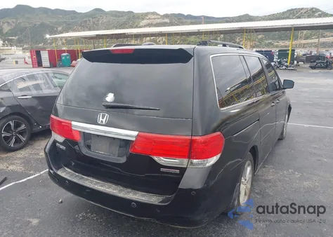 2010 Honda Odyssey Touring из США, поврежденный, VIN 5FNRL3H92AB084702
